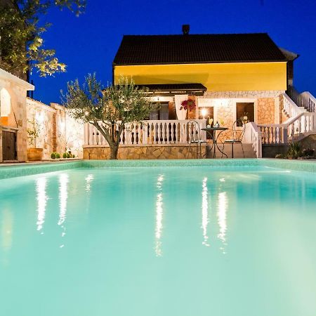 Holiday Home Iva With Pool Sukošan Exterior foto
