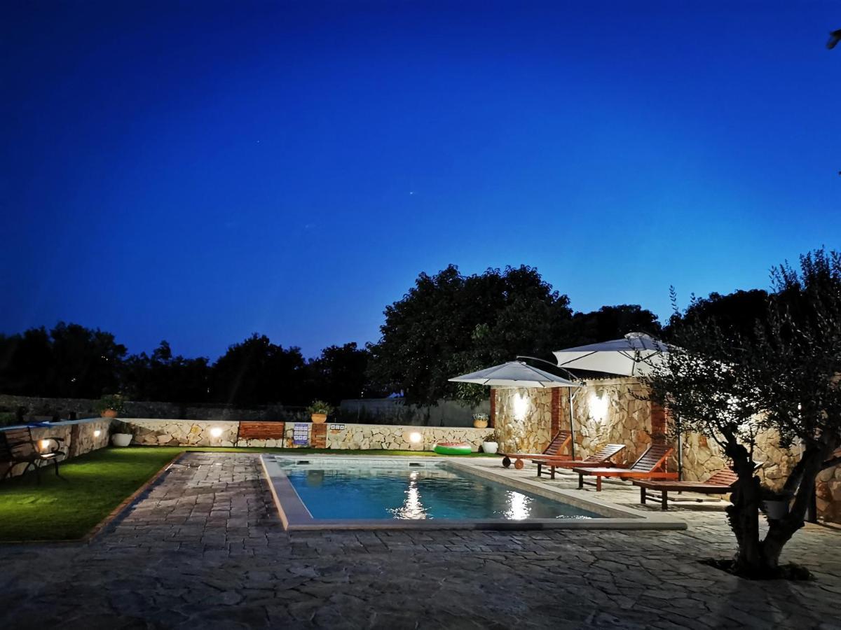 Holiday Home Iva With Pool Sukošan Exterior foto